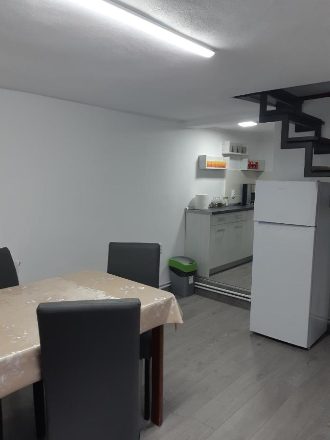 Apartament Magnolia Nearby City Center With Parking 시비우 외부 사진